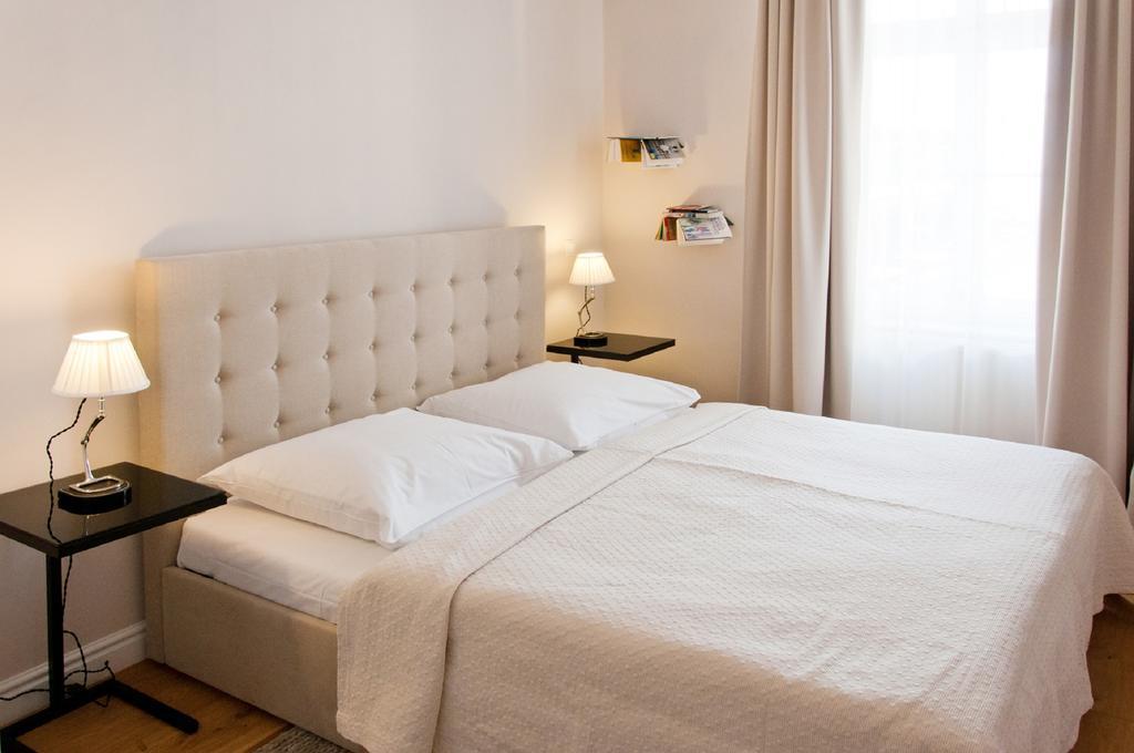 Apartment 6 - 1070